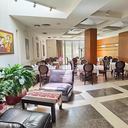 Aqua Viva Spa Hotel 벨린그래드 외부 사진