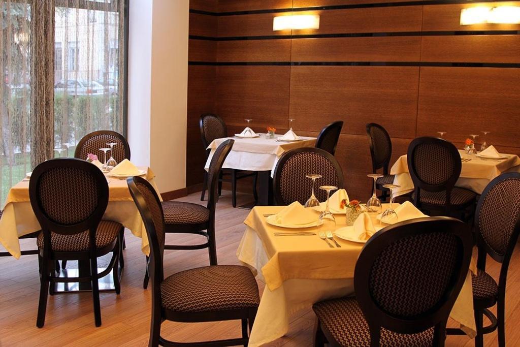 Aqua Viva Spa Hotel 벨린그래드 외부 사진