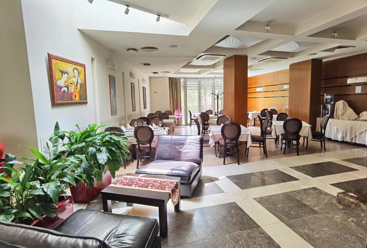 Aqua Viva Spa Hotel 벨린그래드 외부 사진